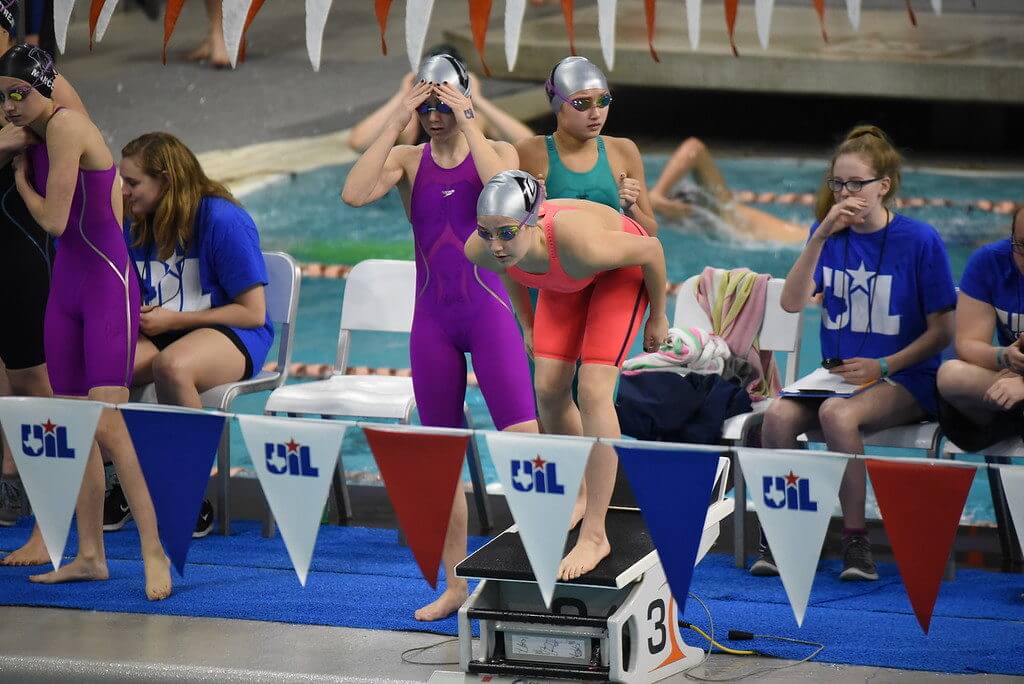 VHS swimmers place at state meet - Four Points News